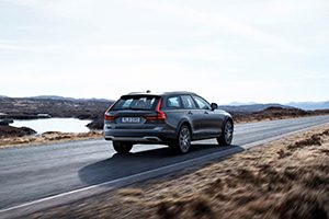 New Volvo V90 Cross Country Driving