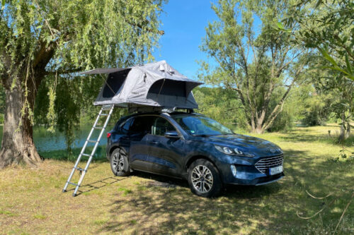 Ford wprowadził do oferty akcesoriów namiot dachowy