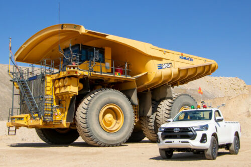 Toyota opracuje autonomicznego Hiluxa do pracy w kopalniach