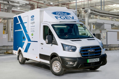 Ford ogłasza trzyletnie testy E-Transita zasilanego ogniwami wodorowymi