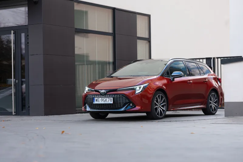 Polacy kupili ponad 81 tys. hybryd Toyoty w 2025 roku