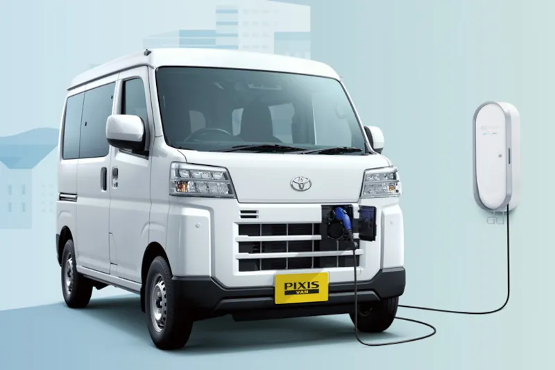 Nowy elektryczny Pixis Van Toyoty debiutuje w Japonii z funkcją V2H