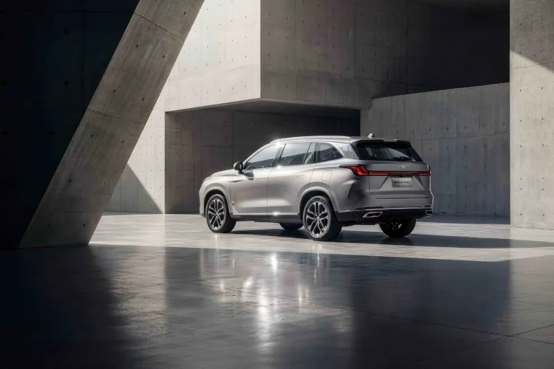 MG Motor rusza z przedsprzedażą MGS9 PHEV