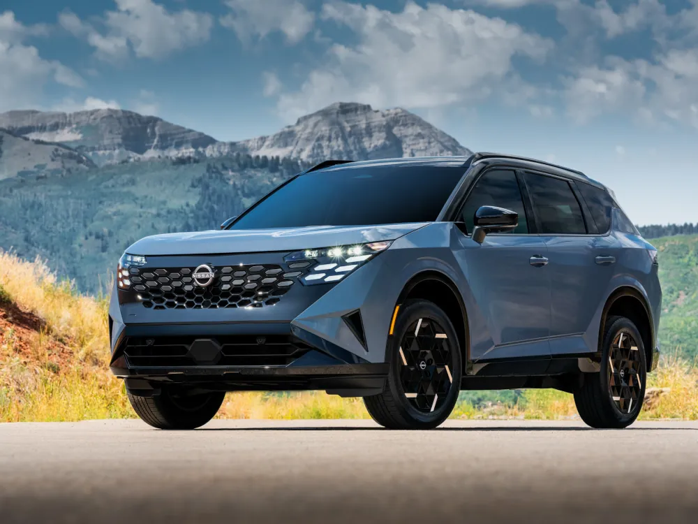 Nissan pokazał nowego Rogue’a. Amerykanie dopiero poznają hybrydę, którą znamy z Europy