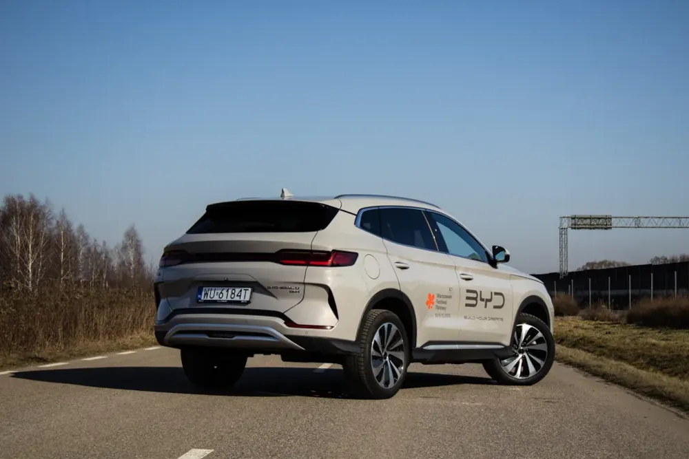 Popularny chiński SUV z dużą obniżką. Można zyskać prawie 35 tys. zł