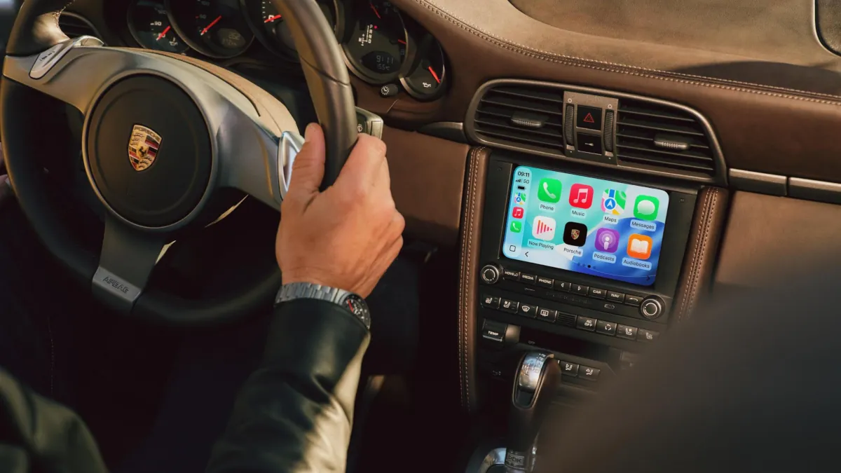 Masz starsze Porsche? Możesz teraz dodać CarPlay i Android Auto