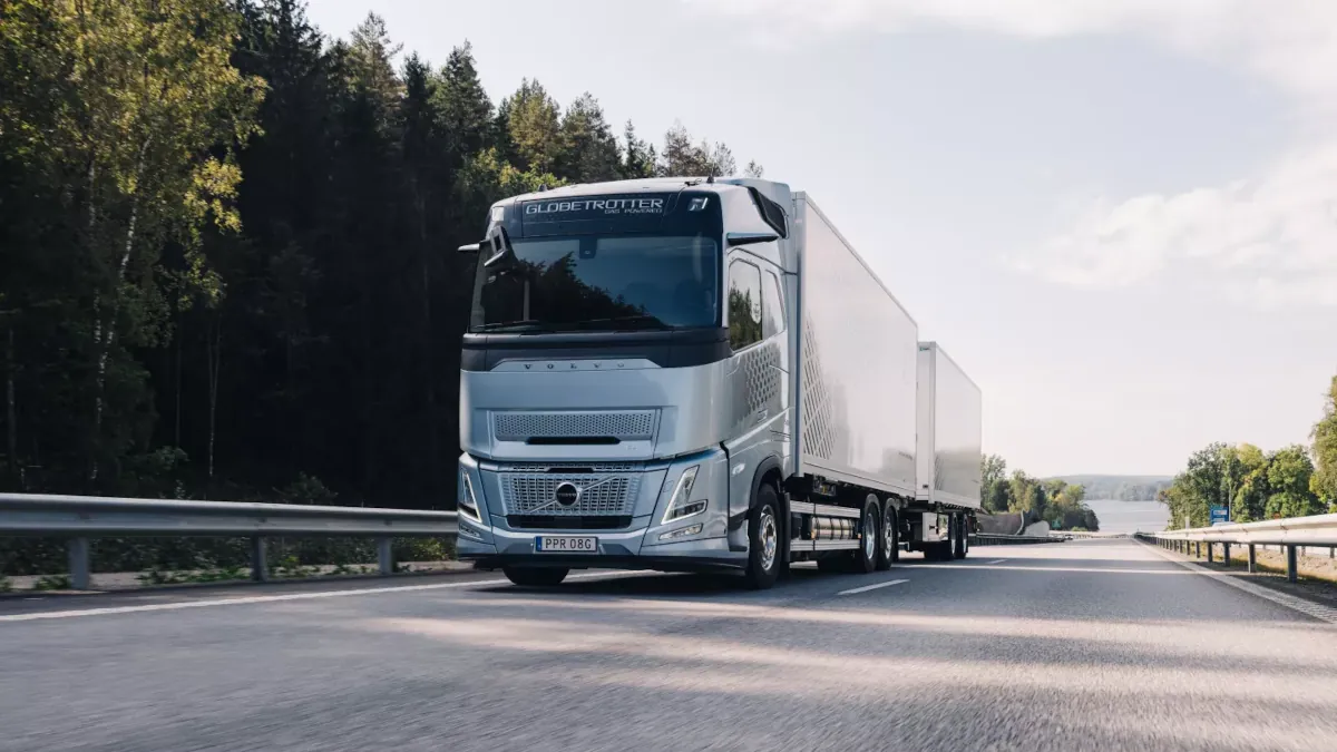 Wszyscy mówią o elektrycznych ciężarówkach, a Niemcy zamówili 500 sztuk na gaz