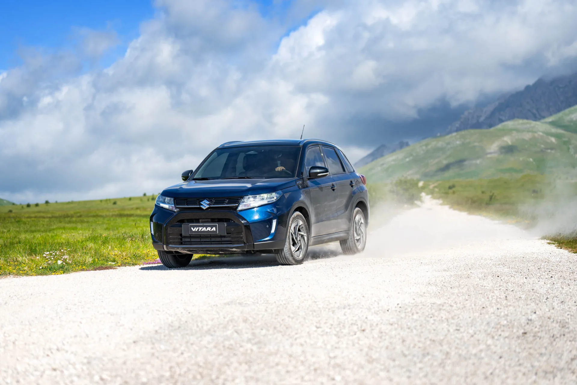 Suzuki przeceniło nową Vitarę. Ale wyprzedaż rocznika 2025 pozostało ciekawsza