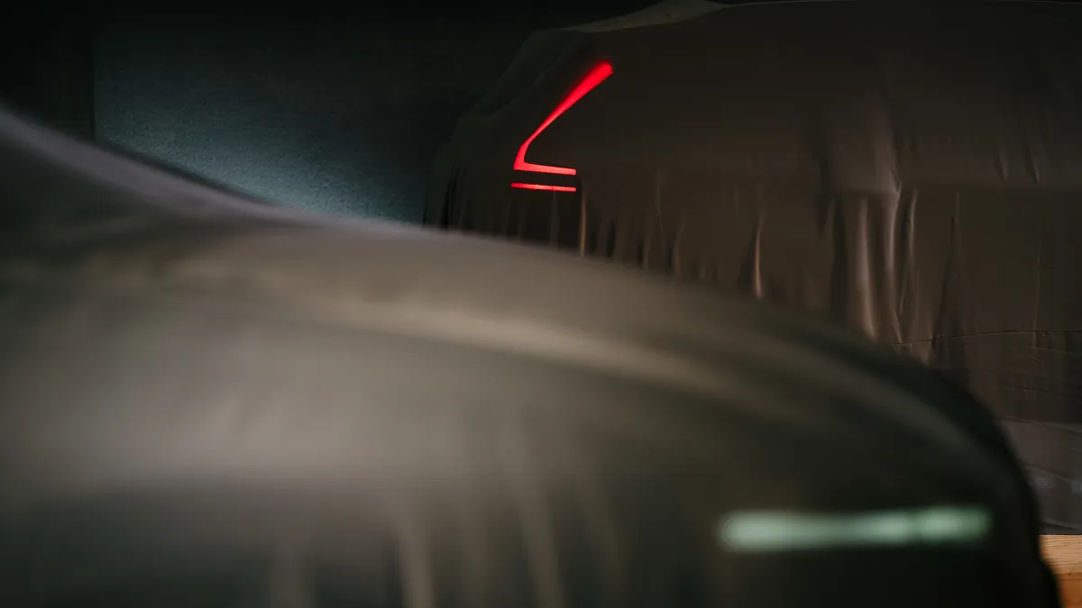 Nowe Volvo XC40 i XC60 debiutują w Polsce. Jedno z nich przejedzie 200 km na prądzie