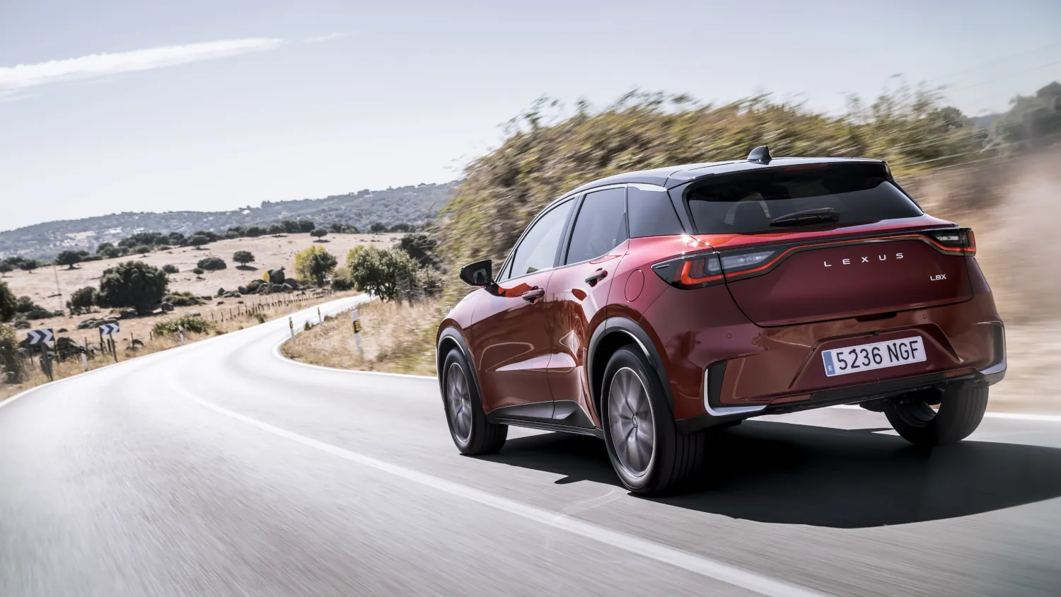 Lexus LBX kosztuje w promocji 129 900 zł. SUV premium w cenie chińskich modeli