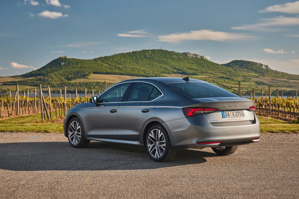 Skoda Octavia za 97 300 zł. Za 1700 zł więcej dostajesz znacznie więcej