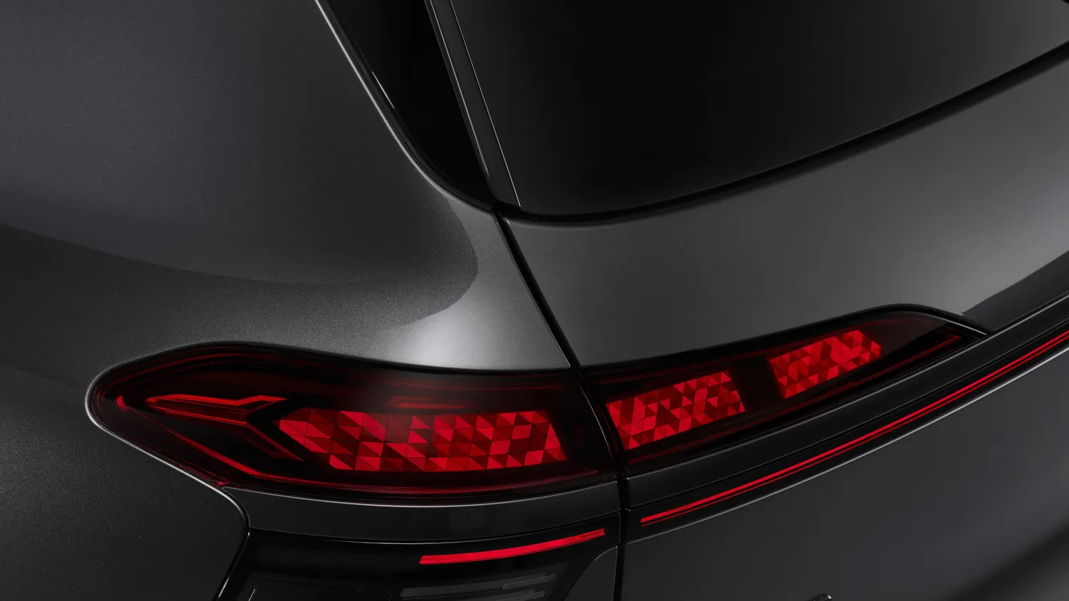 Audi Q9 może ostrzegać innych kierowców światłami. To nie tylko ozdoba