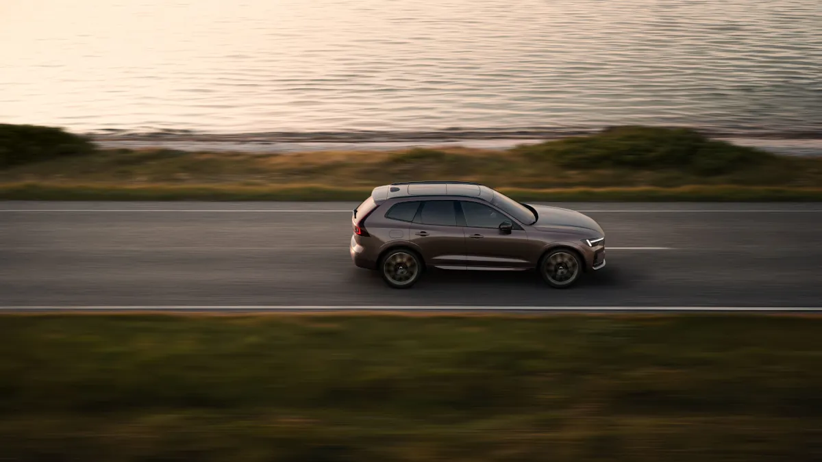 Volvo XC60 znów najlepiej trzyma wartość wśród dużych SUV-ów. Jest jednak jedno auto, które wypadło jeszcze lepiej