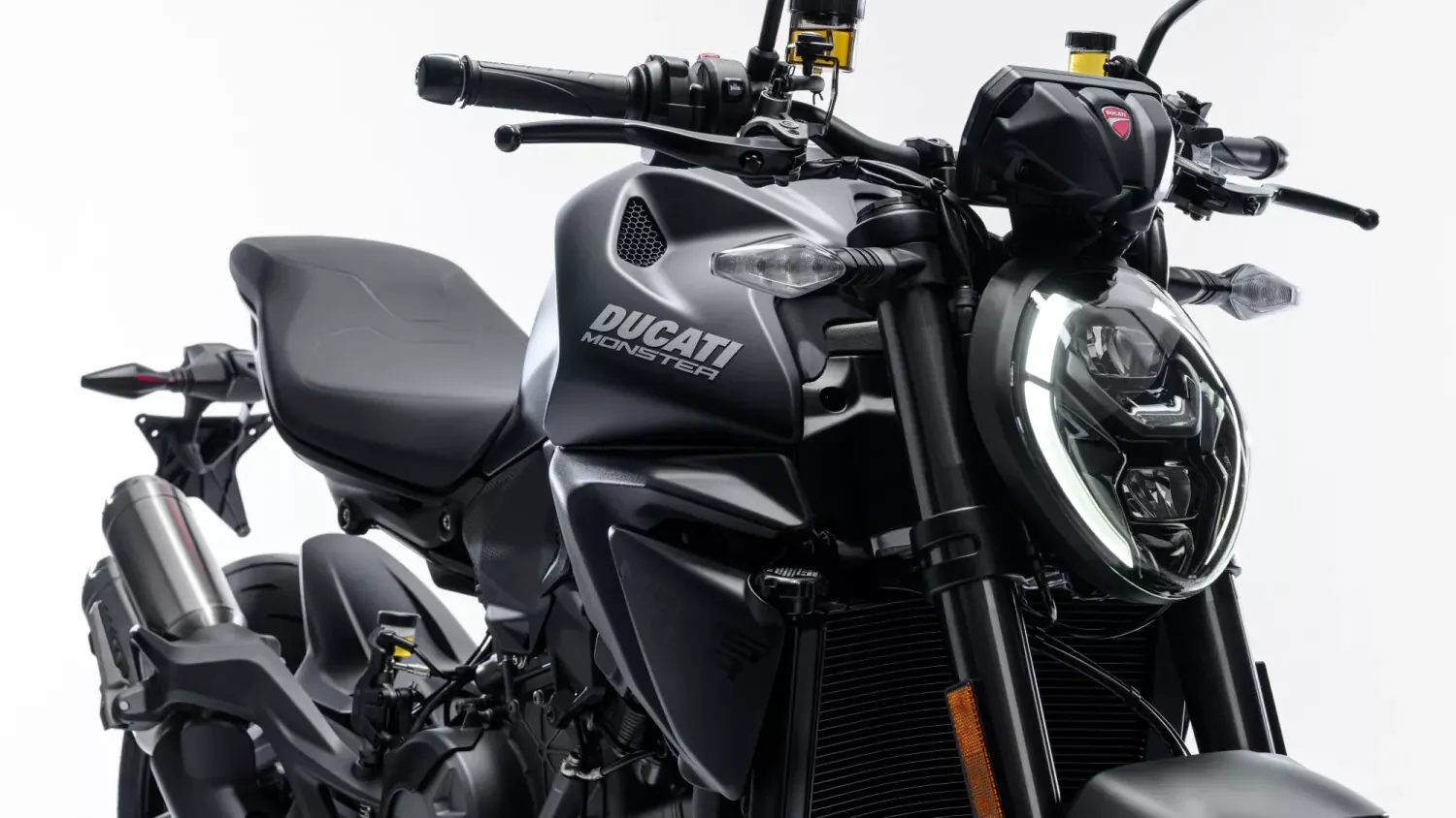 Ducati Monster Dark pojawi się u dealerów w listopadzie. Ma silnik V2 o mocy 111 KM