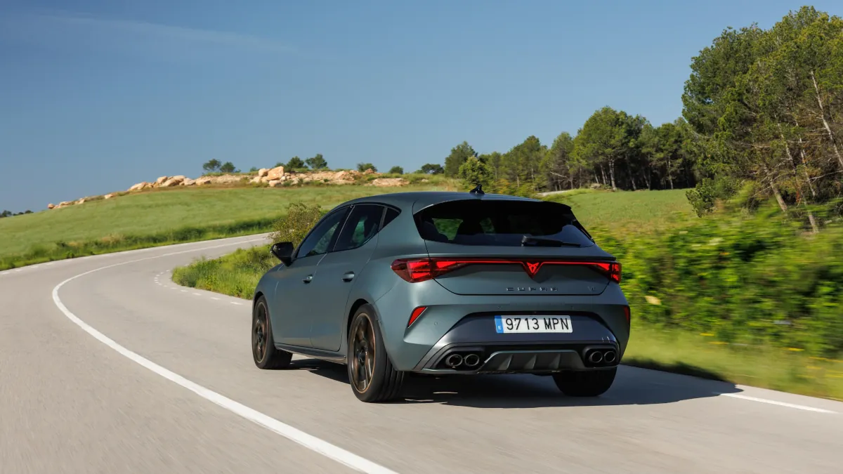 CUPRA obniżyła ceny Leona. Najtańszy kosztuje 109 900 zł, a w ofercie przez cały czas jest diesel