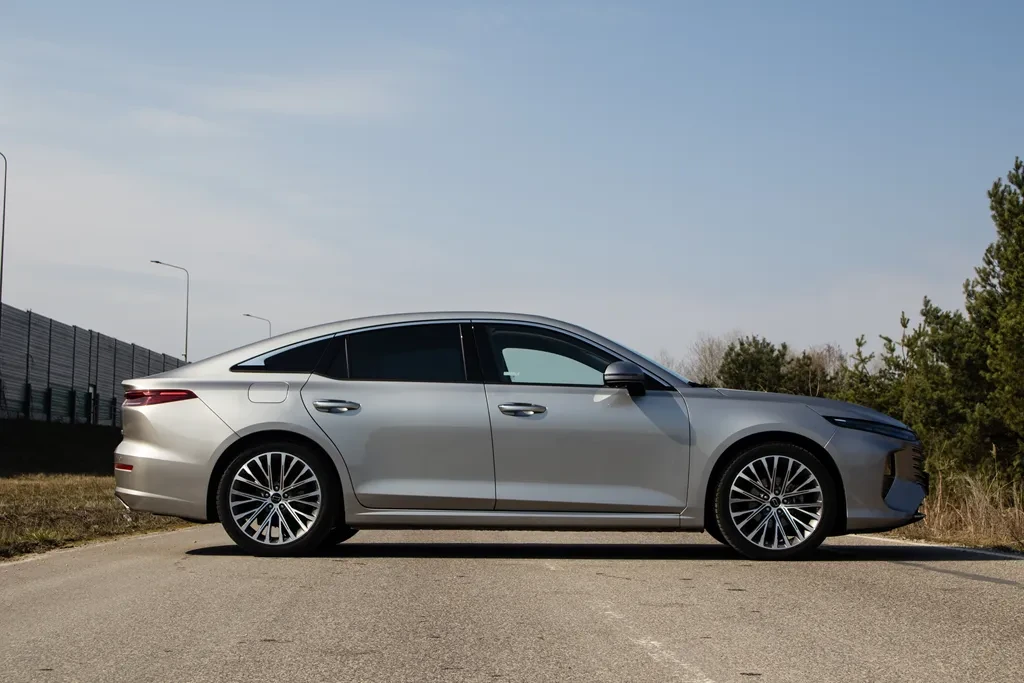 Bestune B70 2.0 Elegance LPG