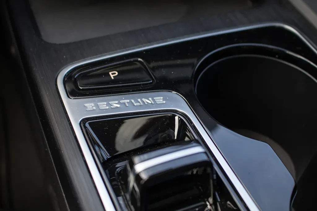 Bestune B70 2.0 Elegance LPG