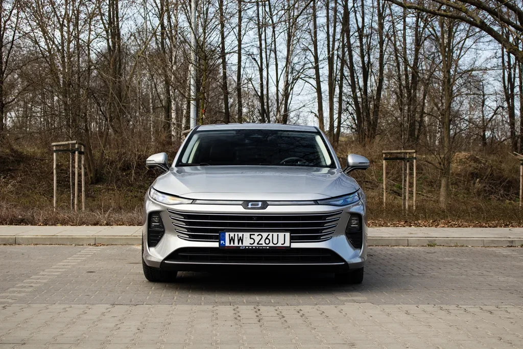 Bestune B70 2.0 Elegance LPG