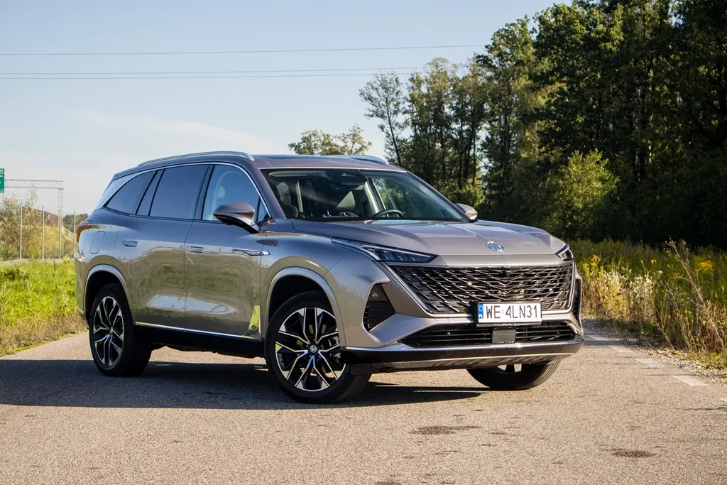 MGS9 PHEV | TEST. 299 KM, 100 km na prądzie i 7 miejsc. Czy warto?