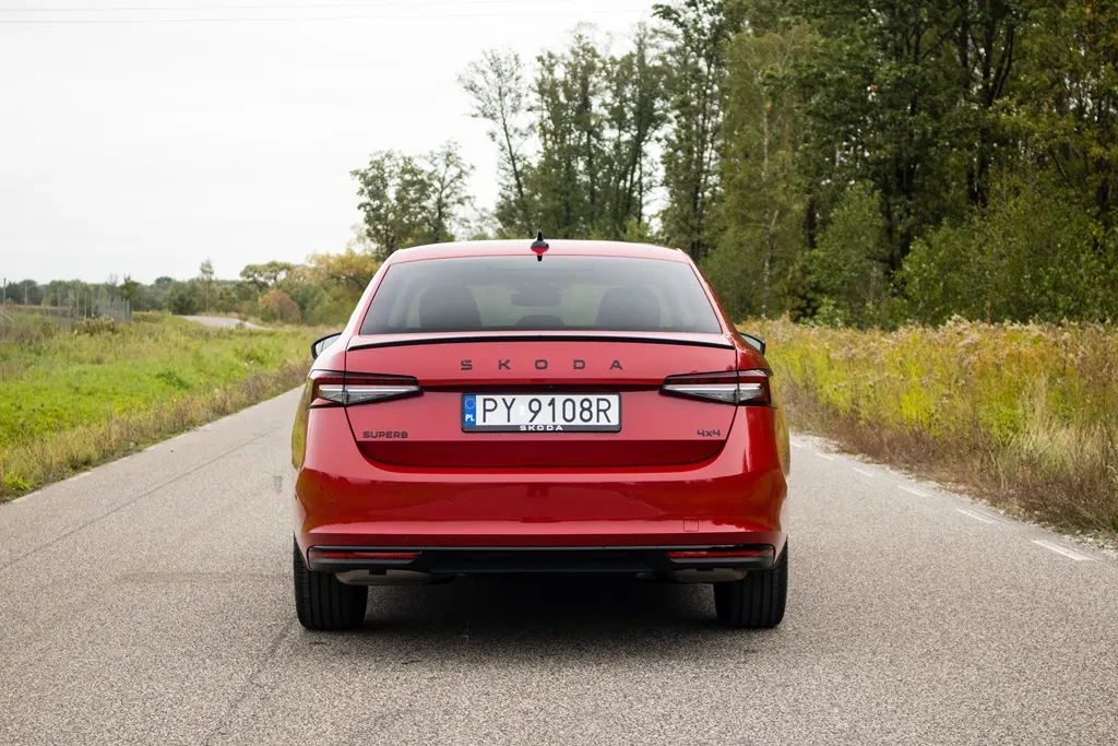 Skoda Superb Sportline 2.0 TSI 265 KM 4x4