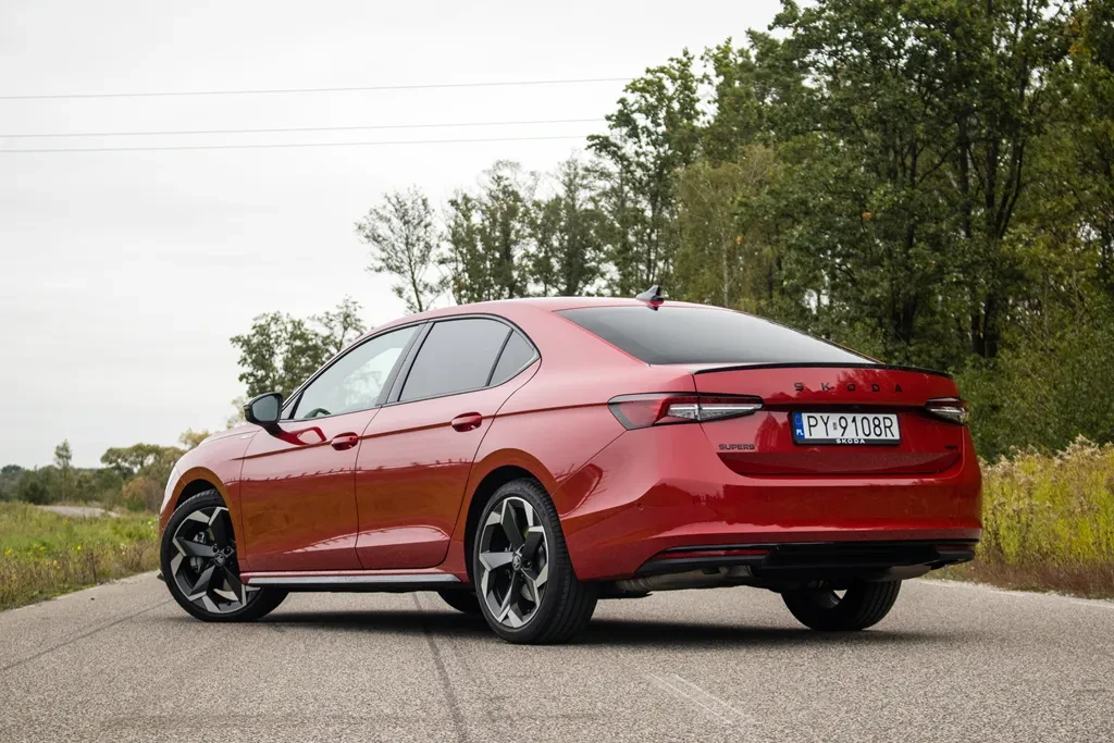 Skoda Superb Sportline 2.0 TSI 265 KM 4x4