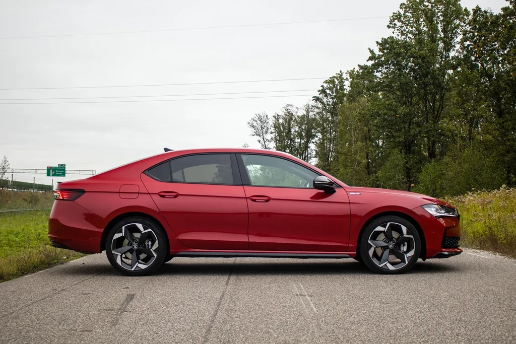 Skoda Superb Sportline 2.0 TSI 265 KM 4x4